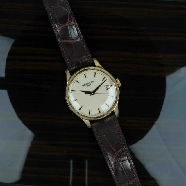 Patek Philippe Calatrava 5227J-001 Image 7